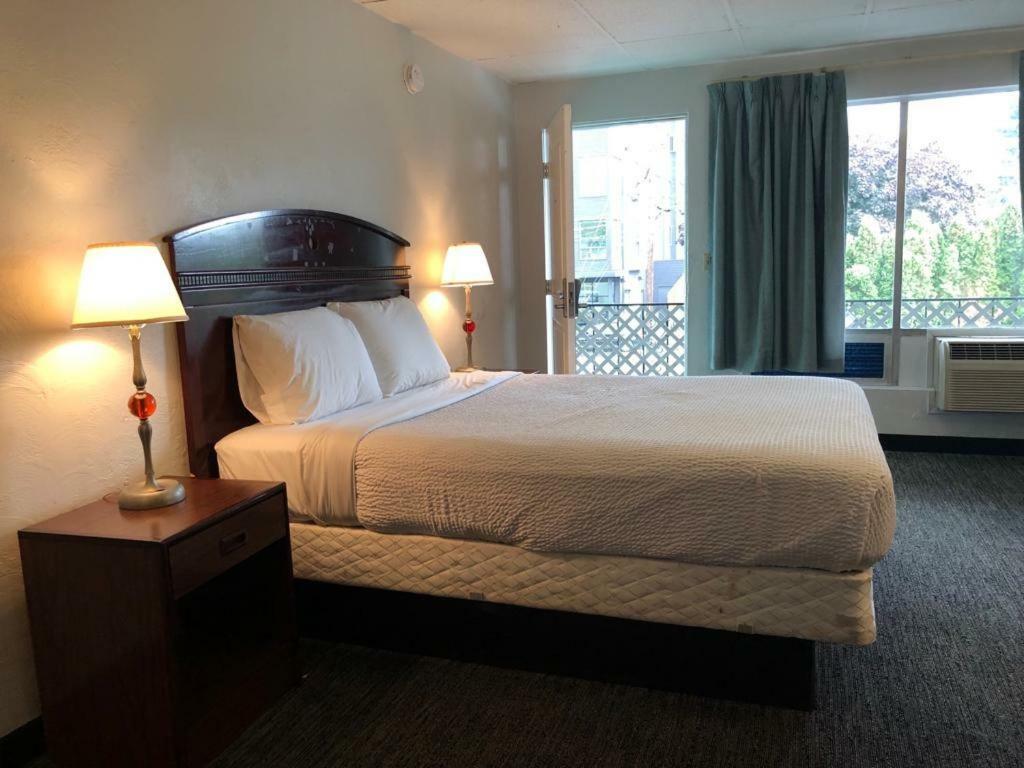 Portland Super Value Inn מראה חיצוני תמונה