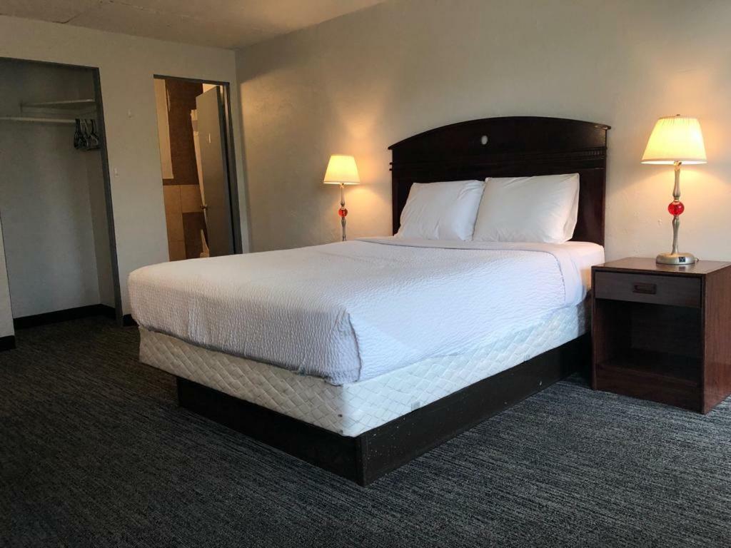 Portland Super Value Inn מראה חיצוני תמונה