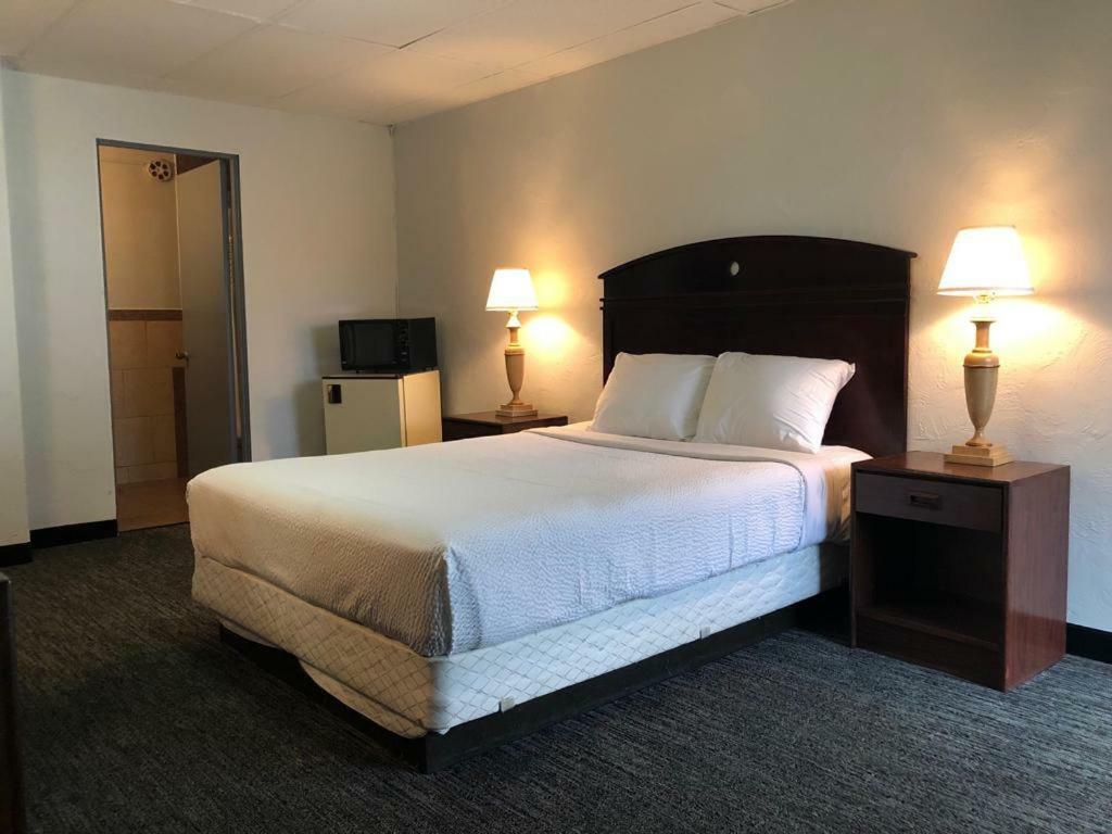 Portland Super Value Inn מראה חיצוני תמונה