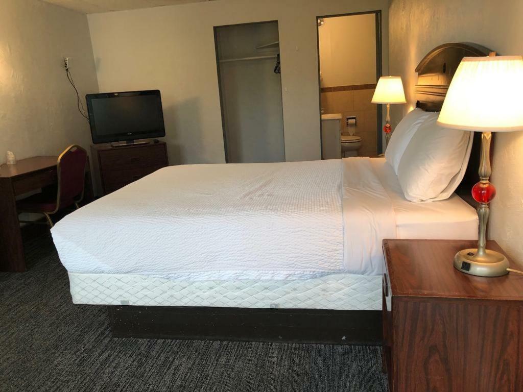 Portland Super Value Inn מראה חיצוני תמונה